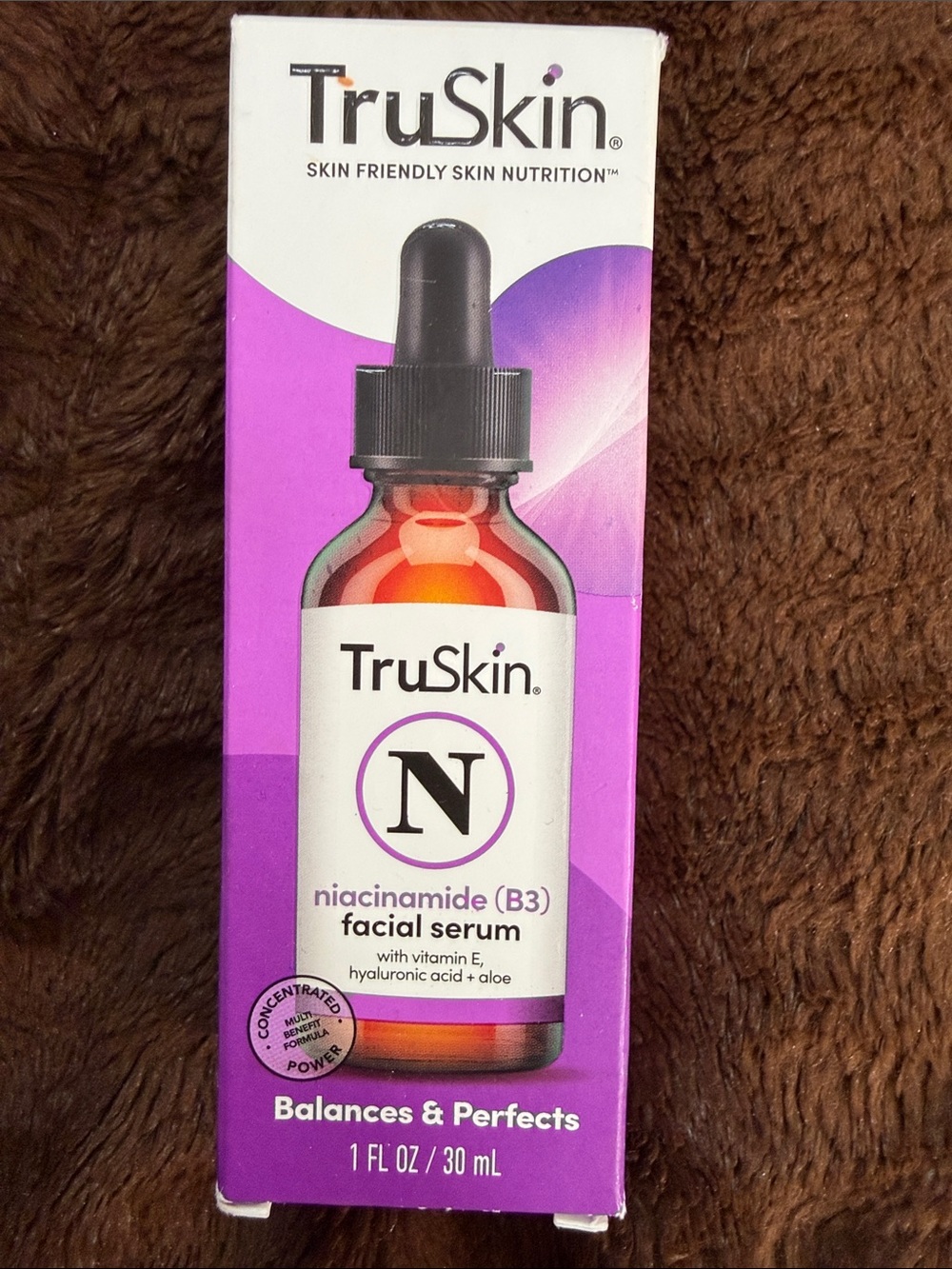 Skin TruSkin Niacinamide (B3) Facial Serum - Purple and Black